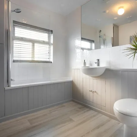 Holiday home Ellerthwaite Place X3 Bed House With Hot Tub In *