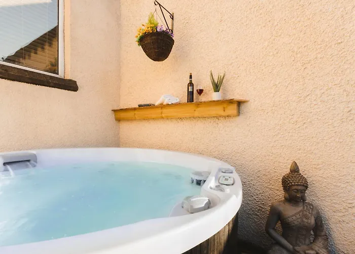 Ellerthwaite Place X3 Bed House With Hot Tub In - Ridgestone * 温德米尔