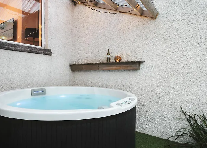 Ellerthwaite Place X3 Bed House With Hot Tub In - Ridgestone * 温德米尔