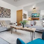 Casa vacanze Ellerthwaite Place X3 Bed House With Hot Tub In - Ridgestone *